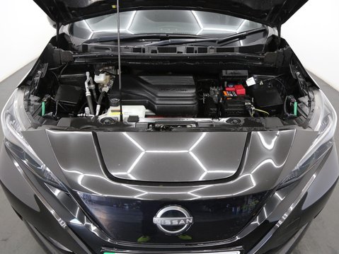 Nissan LEAF 39kWh Acenta Auto 5dr 28