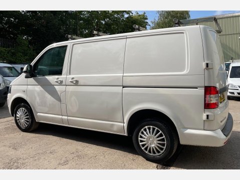 Volkswagen Transporter 2.0 TDI T28 Trendline Panel Van 4dr Diesel Manual L1 H1 (198 g/km, 83 bhp) 14