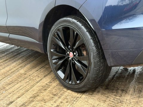 Jaguar F-Pace 2.0 F-Pace R-Sport AWD D Auto 4WD 5dr 42