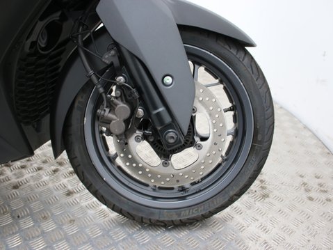 Yamaha Xmax 300 X-MAX 300 (CZD 300-A) 24