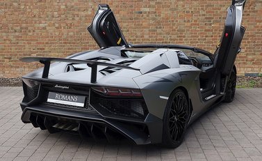 Lamborghini Aventador SV LP750-4 Roadster 16