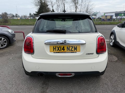 Mini Hatch COOPER 6