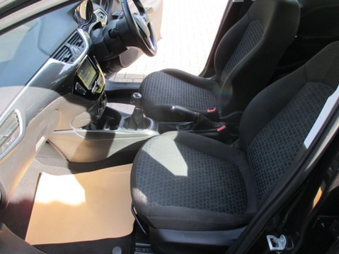 Vauxhall Corsa 1.4i ecoFLEX Design Euro 6 5dr 25