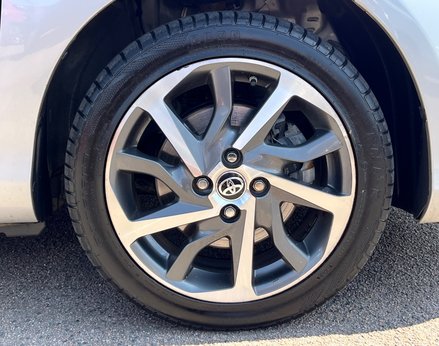 Toyota Yaris VVT-I Y20 16