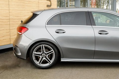 Mercedes-Benz A Class A 200 AMG LINE EXECUTIVE 7