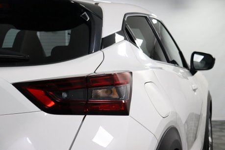 Nissan Juke DIG-T N-CONNECTA 23