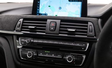 BMW M4 DTM Champion Edition 12