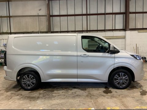 Ford Transit Custom 320 LIMITED L1H1 P/V ECOBOOST 4