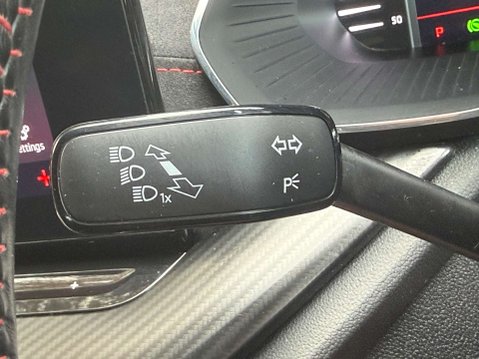 Skoda Octavia 2.0 Octavia vRS TSi Semi-Auto 5dr 37