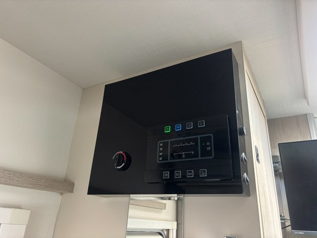 Chausson Flash Automatic | Flash 610 | 4 Berth | 4 Belts | Large Lounge | Rear Bathroom 21