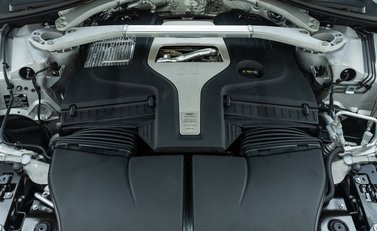 Aston Martin DBX 707 42