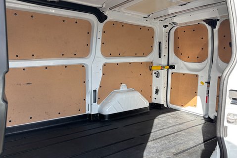 Ford Transit Custom 280 130 ps L1 Limited Panel Van - Sat Nav 9