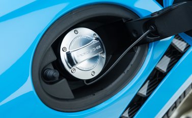 Porsche 911 GT2 RS Weissach (991) 34