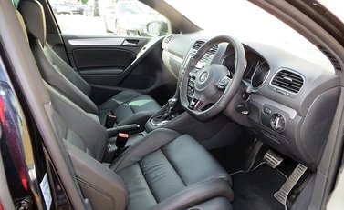 Volkswagen Golf R 10