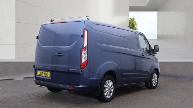 Ford Transit Custom SWB L1H1 Low Roof Limited 280 Air Con Alloys Sensors EURO 6 NO VAT 4