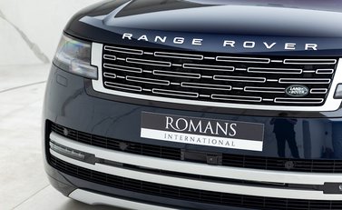 Land Rover Range Rover P530 Autobiography LWB 7 Seater 25