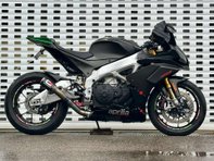 Aprilia RSV 1.1 RSV 4 1100 Factory 45