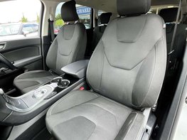 Ford S-Max 2.5 S-Max Titanium HEV CVT 5dr 62