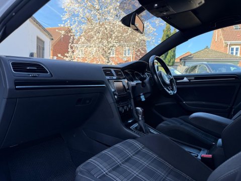 Volkswagen Golf 2.0 TDI BlueMotion Tech GTD DSG Euro 6 (s/s) 5dr 56