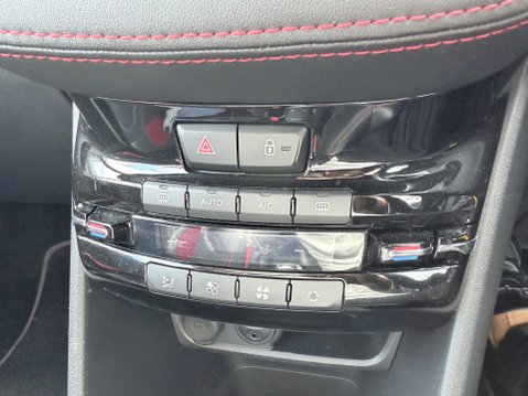 Peugeot 208 1.6 THP GTI 20