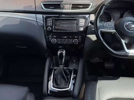 Nissan Qashqai 1.3 DIG-T Tekna SUV 5dr Petrol DCT Auto Euro 6 (s/s) (160 ps) 7
