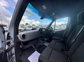 Mercedes-Benz Sprinter AUTO MWB L2H2 High Roof 315 Pro Air Con Camera EURO 6 12