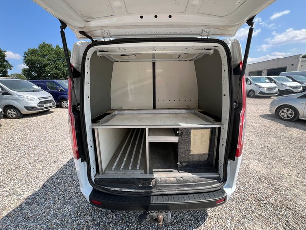 Ford Transit Custom AUTO SWB L1H1 Low Roof Trend Air Con Sensors Tow Bar EURO 6 NO VAT 14