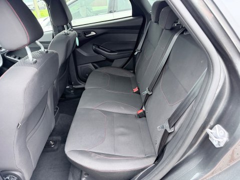 Ford Focus 1.0 ST-LINE X 12