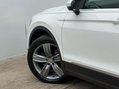 Volkswagen Tiguan 2.0 Tiguan SEL TDI BlueMotion Technology 4Motion Semi-Auto 4WD 5dr 40