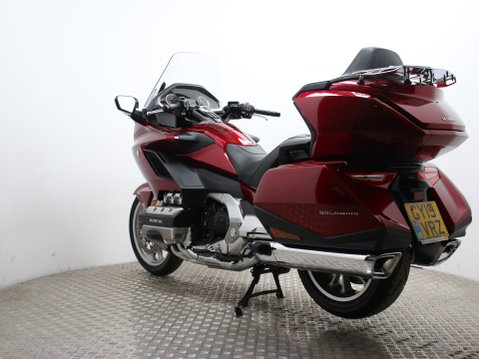 Honda GL1800 Goldwing GL 1800 GOLDWING J TOUR 9