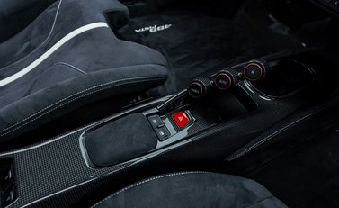 Ferrari 488 Pista 25