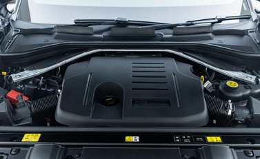 Land Rover Range Rover P460e Autobiography LWB 40