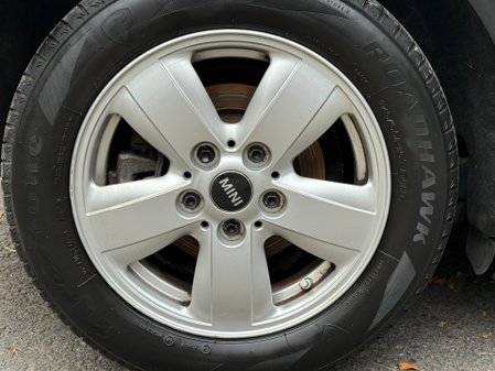 Mini Hatch COOPER D 25