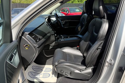 Volvo XC90 B5 INSCRIPTION PRO AWD -B&W -XENIUM PK -PAN ROOF -22S -SURROUND CAMERAS 24
