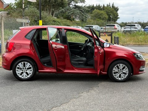 Volkswagen Polo SE TSI AUTOMATIC 3