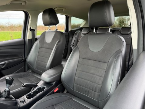 Ford Kuga 2.0 TDCi Titanium 2WD Euro 6 (s/s) 5dr 43