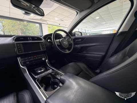 Jaguar XE 2.0d Portfolio Auto AWD Euro 6 (s/s) 4dr 53