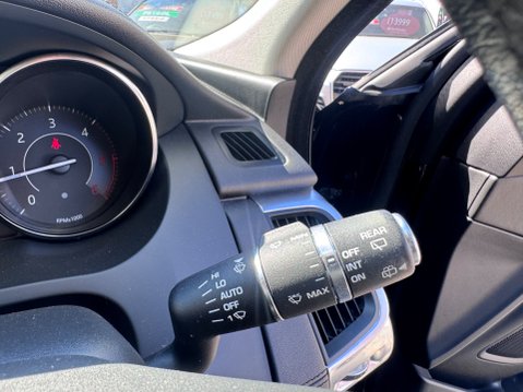 Jaguar E-Pace S 16