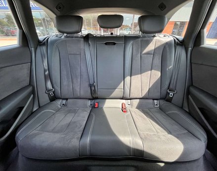 Audi A4 2.0 A4 Black Edition 40 TDI Semi-Auto 5dr 64