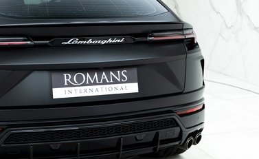 Lamborghini Urus 29