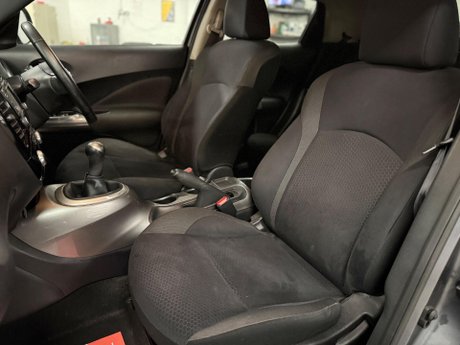 Nissan Juke 1.6 Acenta Premium Euro 5 (s/s) 5dr 33