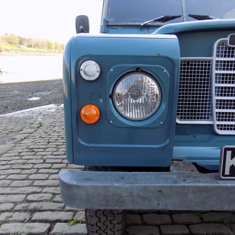 Land Rover 88 Series 111 Petrol + 7 Seats