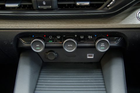 Citroen C5 X PURETECH SHINE S/S EAT8 33