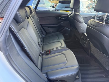 Audi Q8 TDI QUATTRO BLACK EDITION 40