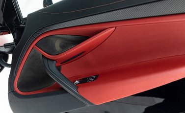 McLaren 720S Performance MSO 25