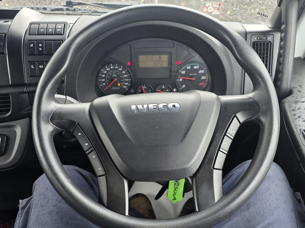 Iveco Eurocargo Eurocargo 180-280 Automatic Dropside fitted with Hiab crane 19