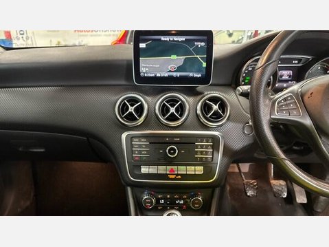 Mercedes-Benz A Class 1.5 A180d Sport (Premium) Euro 6 (s/s) 5dr 8