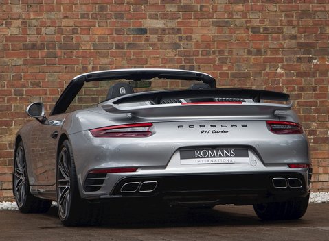 Porsche 911 Turbo Cabriolet (991.2) 3