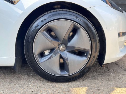 Tesla Model 3 Model 3 Long Range AWD 4WD 4dr 51