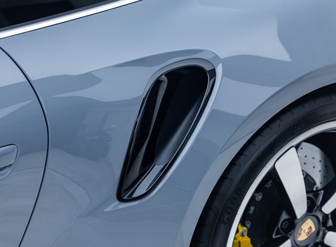 Porsche 911 Turbo S (992) 41